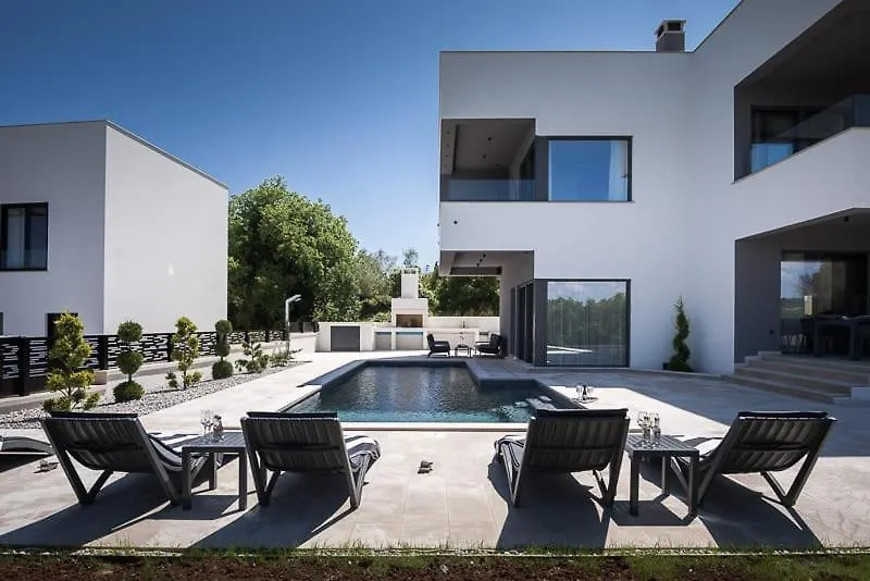 Villa Nalani Rakalj 0*,  Хорватия